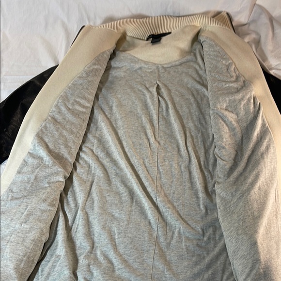 Marc By Marc Jacobs Beautiful Cream and Black Long Boucle Jacket - Picture 11 of 12